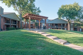 201 W Southwest Parkway 1-2 Beds Apartment for Rent - Photo Gallery 21