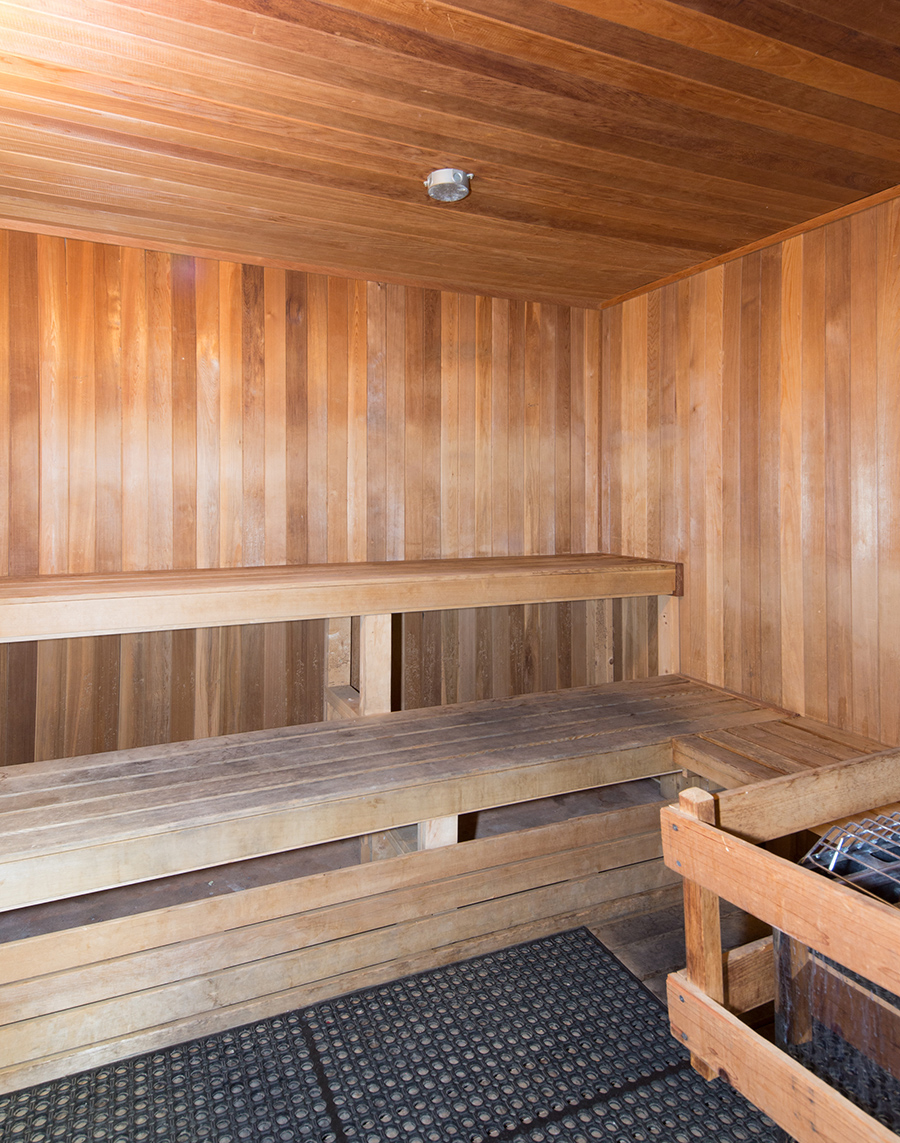 Sauna Seating l Waterford Place Apartments in Folsom CA 