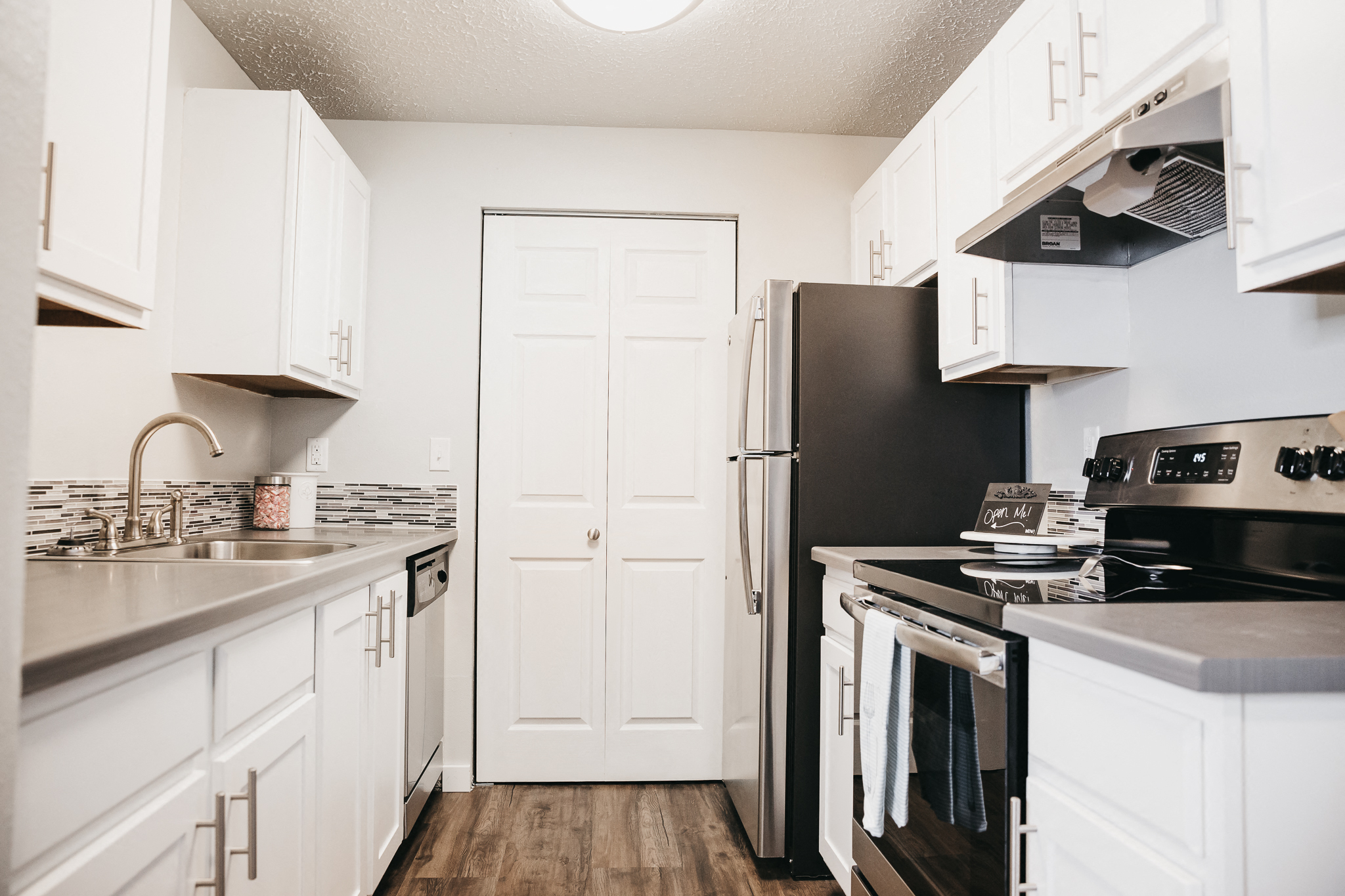 GoGo Heights Apartments Kitchen