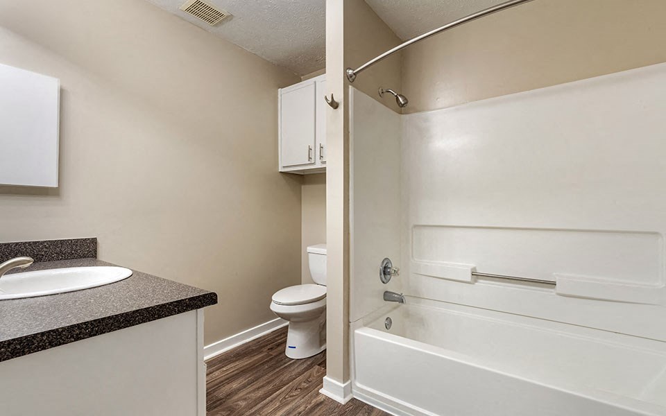 Oversized Soaking Tubs at Ridgeland Place Apartment Homes, Mississippi