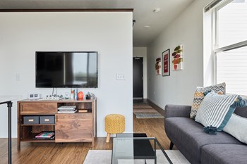 3029 22nd Avenue South Studio-2 Beds Apartment for Rent - Photo Gallery 2