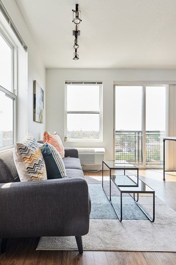 3029 22nd Avenue South Studio-2 Beds Apartment for Rent - Photo Gallery 4
