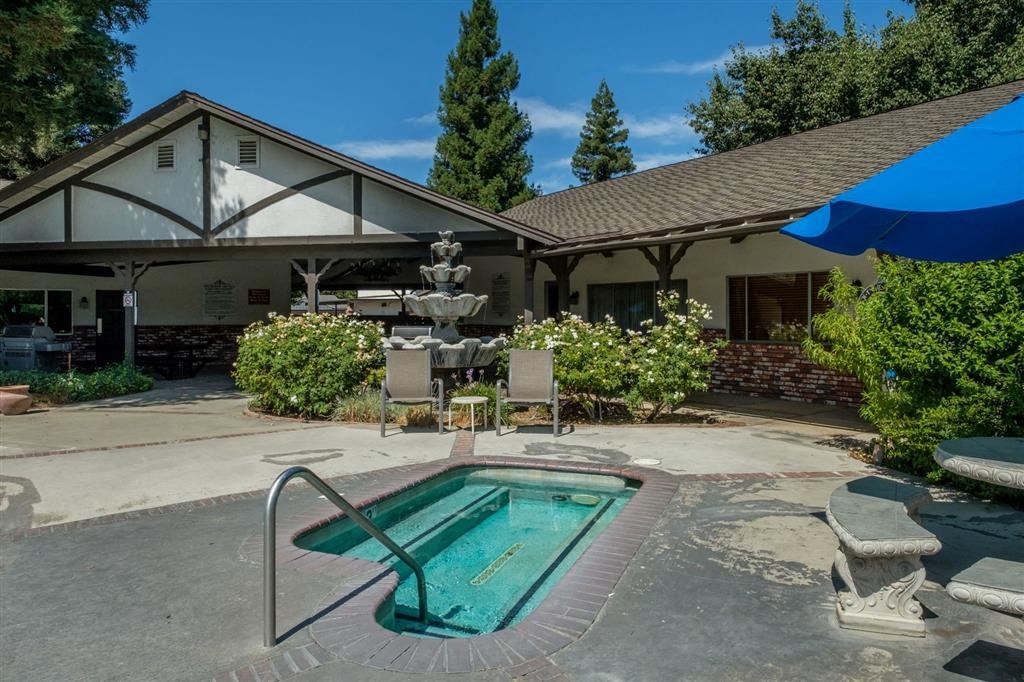 Soothing Spa at Scottsmen Too Apartments, Clovis, California