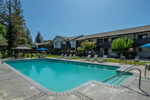 Swimming Pool With Relaxing Sundecks at Scottsmen Too Apartments, Clovis