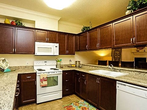 Fully Furnished Kitchen With Stainless Steel Appliances at Villa Faria Apartments, Fresno, CA, 93720