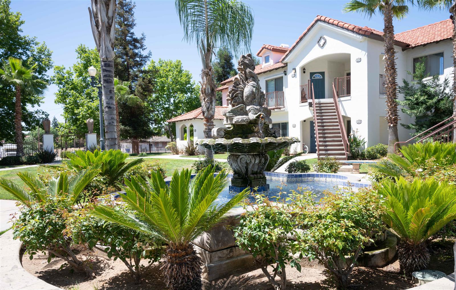 Luxury Fresno Apartments Dominion Courtyard Villas Home