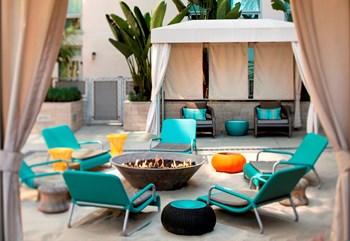 Fire Pit Fire Pit at 7th and G Apartments in San Diego, CA - Photo Gallery 3