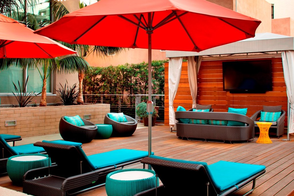 Outdoor Lounge at 7th and G Apartments in San Diego, CA 