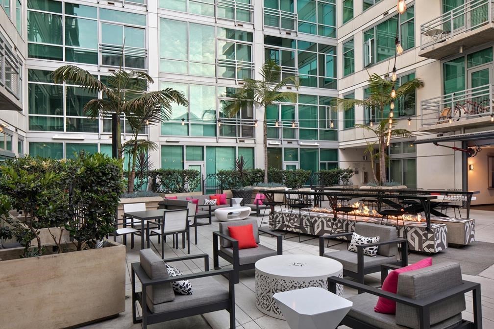 Outdoor Patio at 10th and G Apartments in San Diego, CA 
