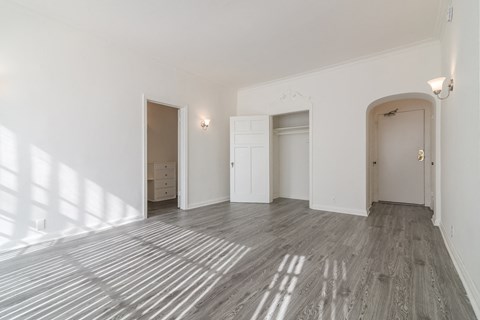 Living room with entrance