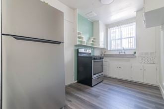 Kitchen new floors and appliances - Photo Gallery 1