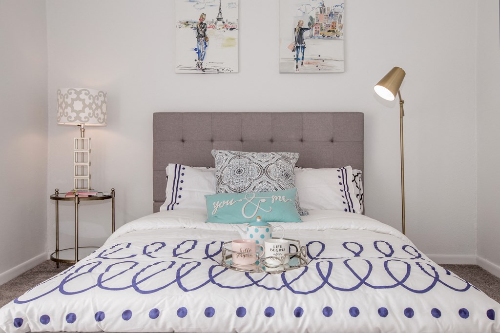 Large Bed at The Quinn at Westchase in Houston, Houston, TX