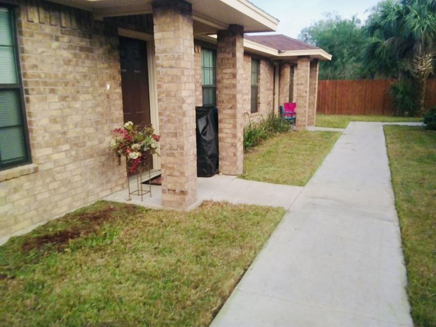 2 Bedrooms, 1 Bathroom