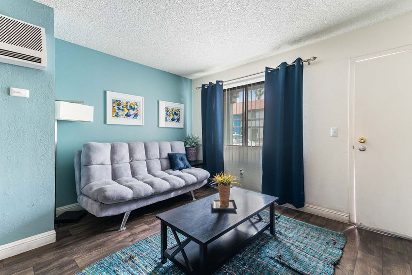 living area - Photo Gallery