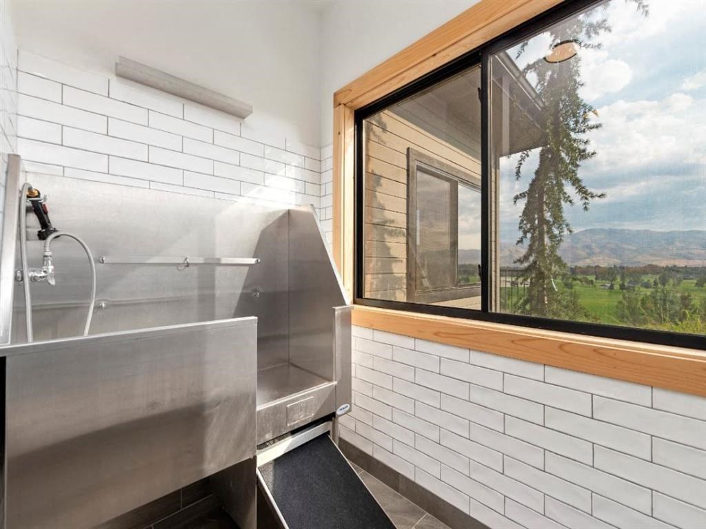 Pet wash station at Columbia Village, Boise, ID