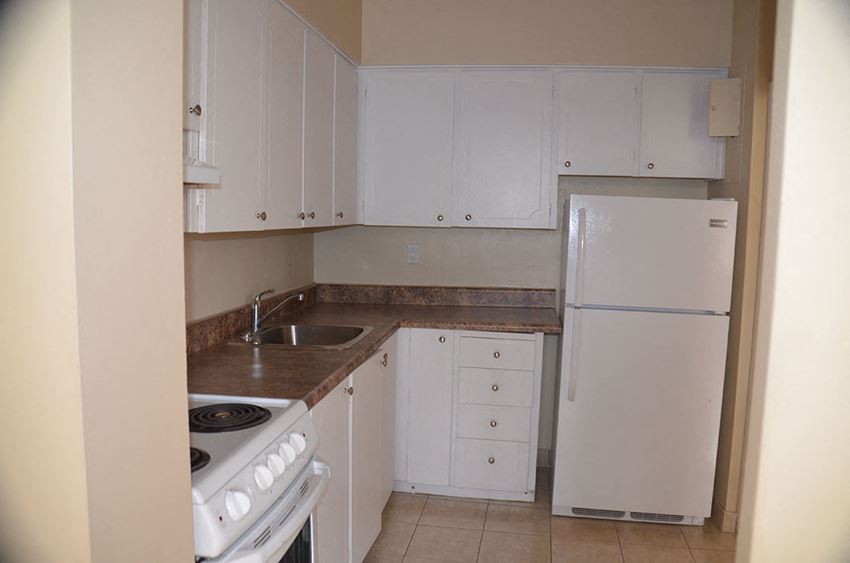 1130 Wilson Avenue Studio-3 Beds Apartment for Rent - Photo Gallery 1