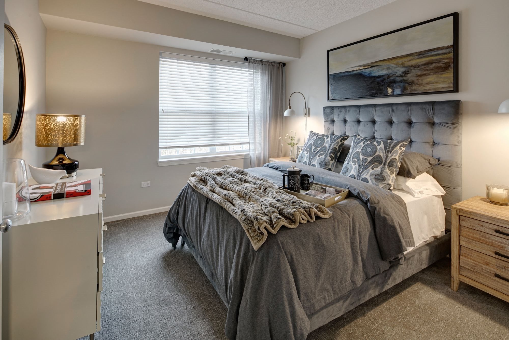 Vernon Hills, IL Apartments | The MilTon Luxury Apartments