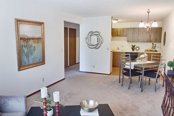 1510 Main Street 1-2 Beds Apartment, All Ages Multifamily Homes for Rent - Photo Gallery 2