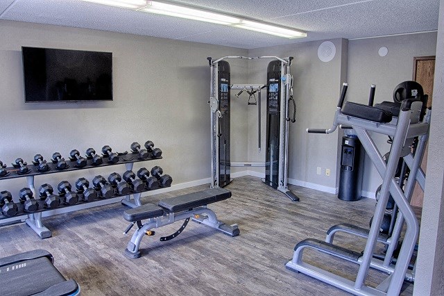 Fitness Center With Modern Equipment at Creek Point Apartments, Hopkins, Minnesota