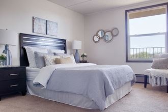 Gorgeous Bedroom at Knollwood Towers West  Apartments, Hopkins, Minnesota - Photo Gallery 4