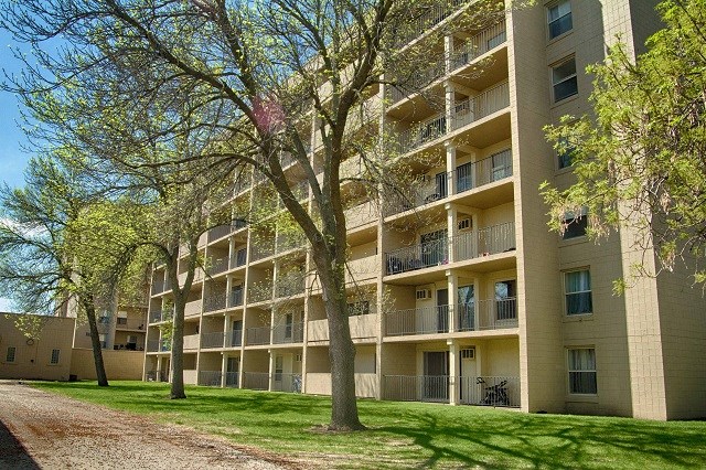 Property Exterior at Knollwood Towers West  Apartments, Hopkins, Minnesota