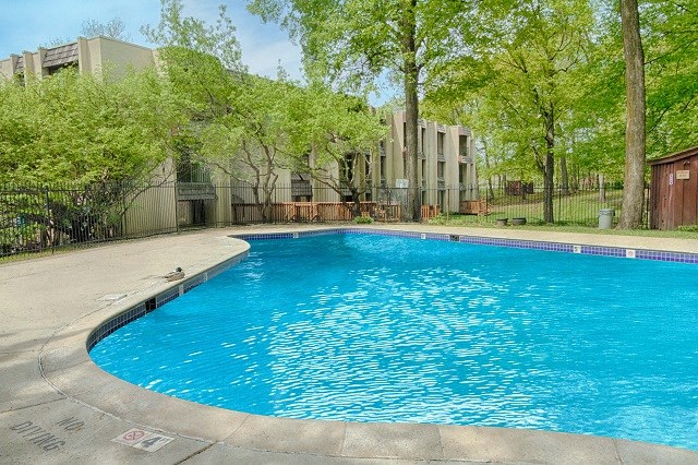 Pool View at Wayzata Woods Apartments, Minnesota, 55391