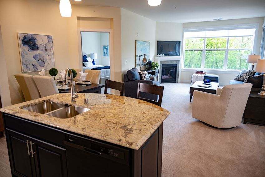 Poplar Creek Apartments