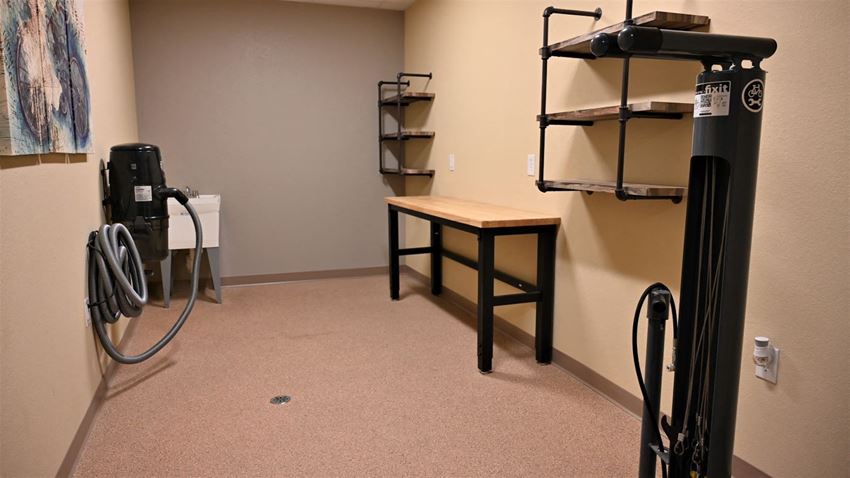 Poplar Creek Apartments