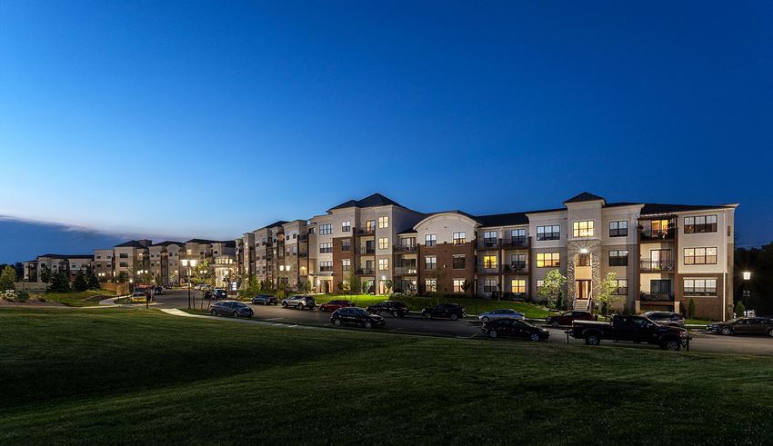 Poplar Creek Apartments