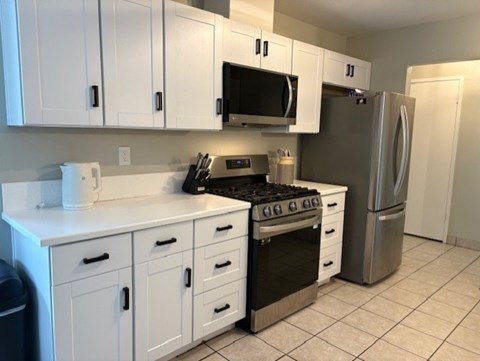 2300 East Orangeburg Avenue 3 Beds Apartment for Rent