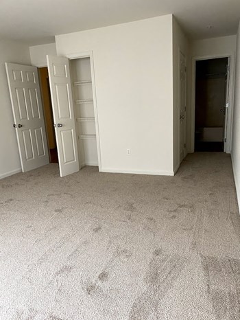 100-400 Hiawatha Lane 2-3 Beds Apartment for Rent - Photo Gallery 24
