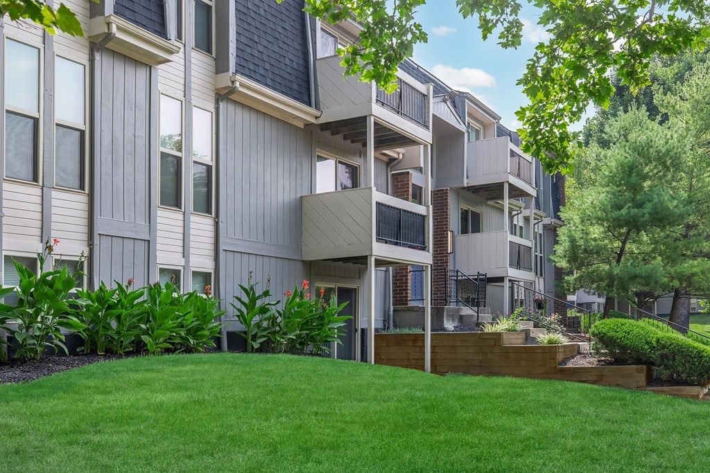 our apartments offer a spacious yard with green grass