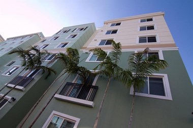 7350 Davie Road Ext 1-2 Beds Apartment for Rent Photo Gallery 1