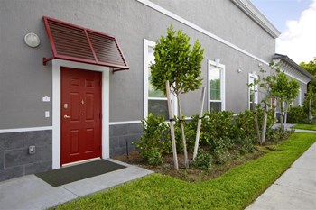 3380 NW 17th Ave 1-2 Beds Apartment, Affordable for Rent - Photo Gallery 4