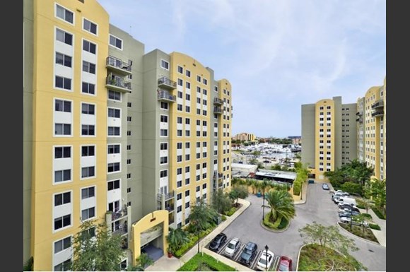 A Plus Mini Storage 12855 Sw 136th Avenue Miami Rentcafe