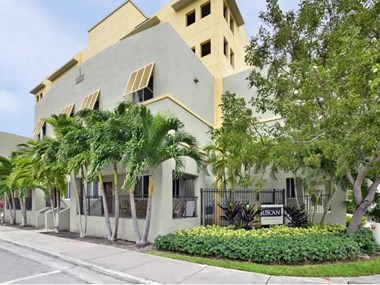 600 NW 6Th St 1-3 Beds Apartment for Rent