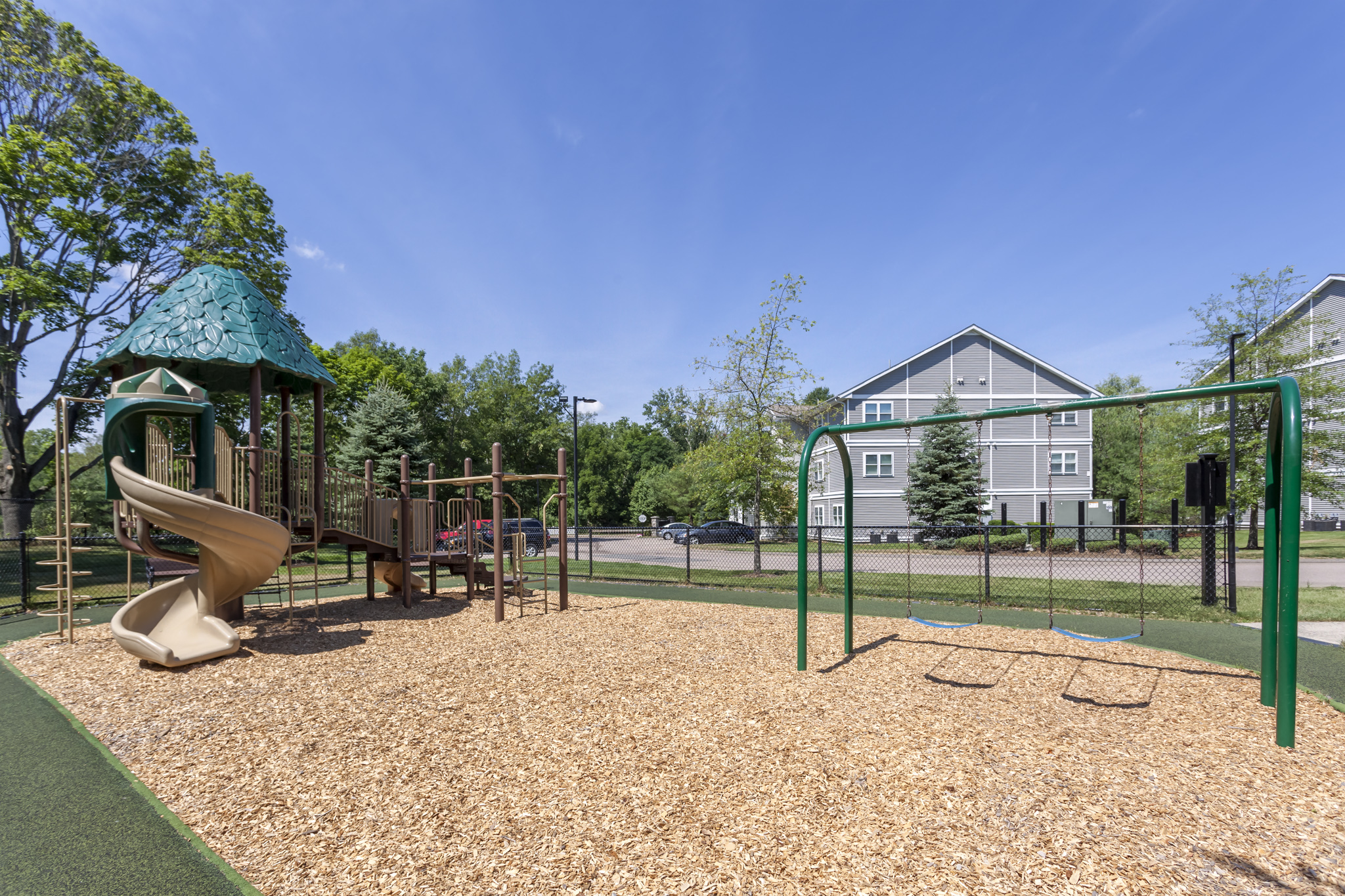 Apartments in Stoughton, MA | Quail Run