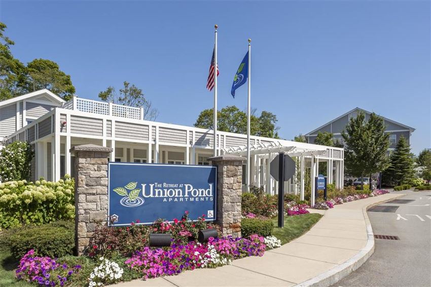 Retreat At Union Pond Apartments, 1 Gatehouse Drive, East Wareham, MA RentCafe