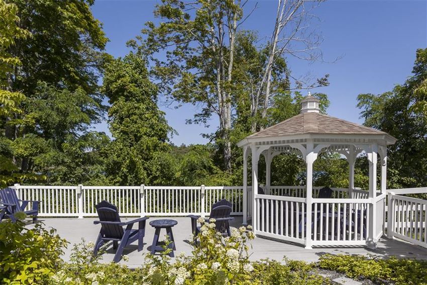 Retreat At Union Pond Apartments, 1 Gatehouse Drive, East Wareham, MA RentCafe