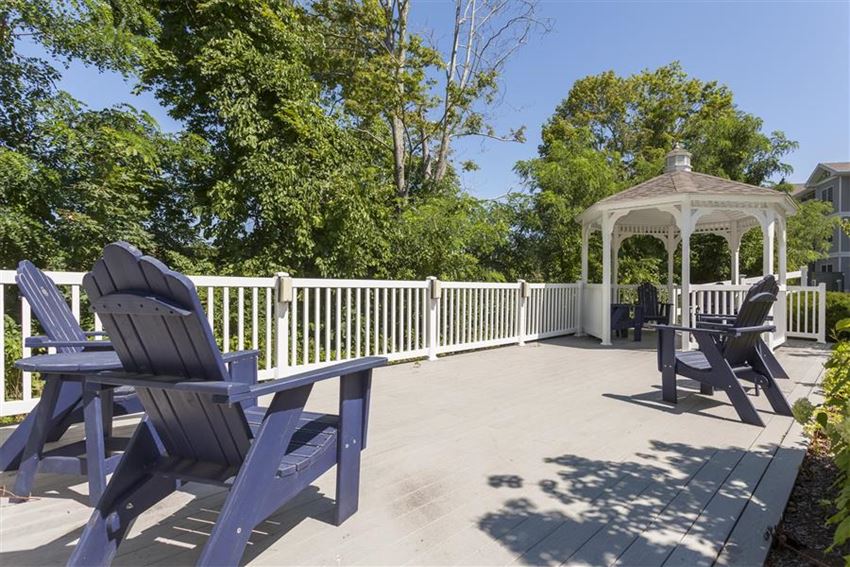 Retreat At Union Pond Apartments, 1 Gatehouse Drive, East Wareham, MA RentCafe