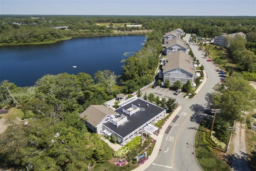 Retreat At Union Pond Apartments, 1 Gatehouse Drive, East Wareham, MA RentCafe