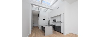 Auction House Unit 206