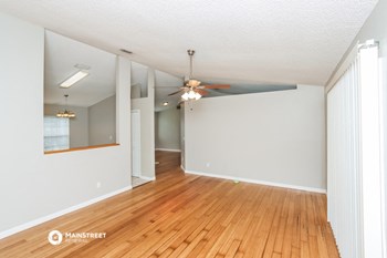 1358 San Filippo Dr SE 3 Beds House for Rent - Photo Gallery 4