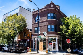 2048 N. Damen Ave. 2-3 Beds Apartment for Rent - Photo Gallery 2
