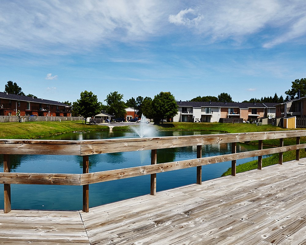 Apartment with lake in Mishawaka 