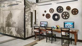 2645 Railroad Street Studio-2 Beds Apartment for Rent - Photo Gallery 3