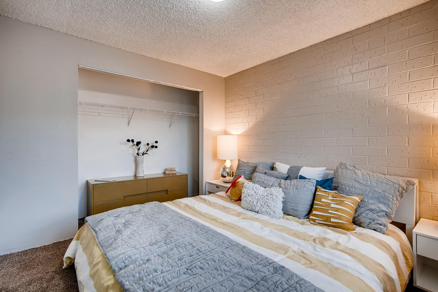 Vega | Northglenn, Co Apartments