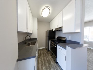3754 S. Sepulveda Blvd Studio-1 Bed Apartment for Rent - Photo Gallery 1