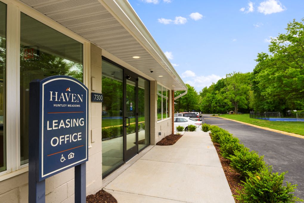 the leasing office at the hawen leaving office building