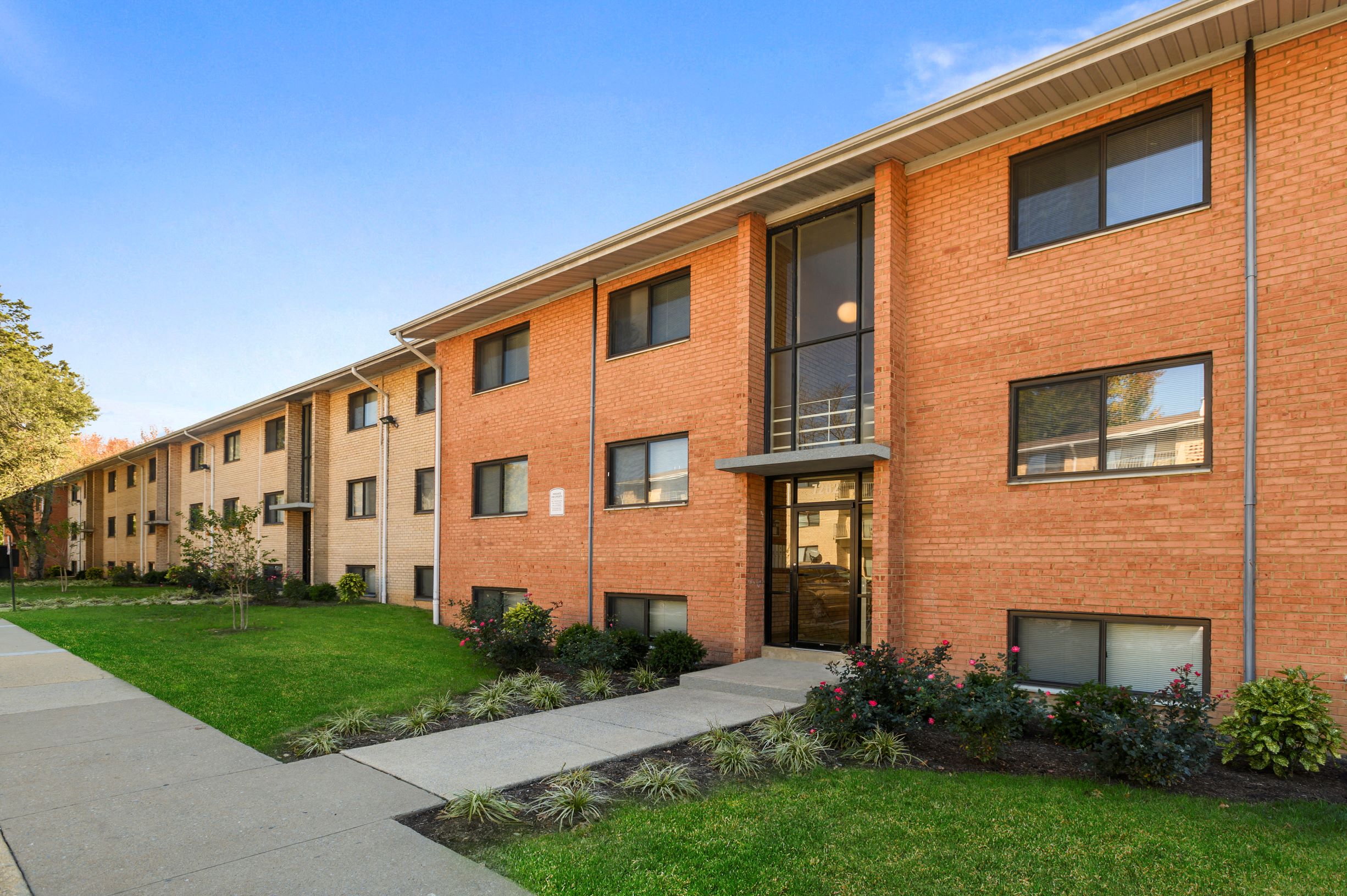 Holly Court Apartments In Alexandria Va